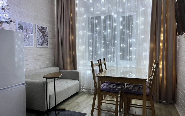 Частный дом у реки