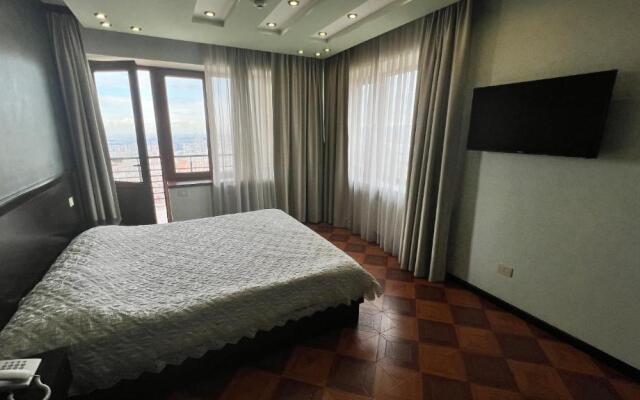 Hotel Grand Hills