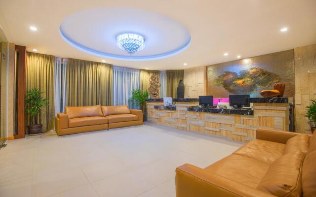 Clarion Hotel Patong Beach