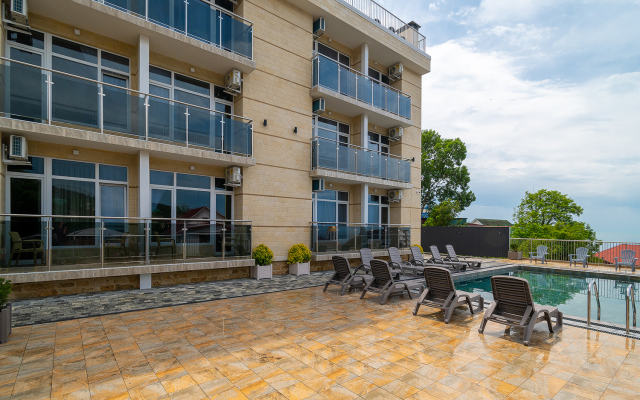 Auriya Moreto Hotel