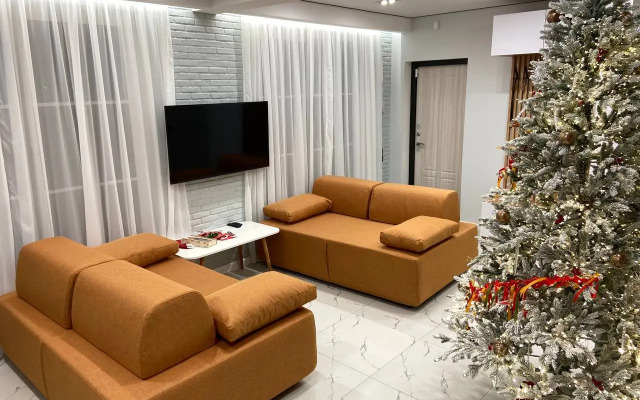 Частный дом Современный большой дом с баней