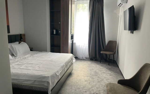 Hotel Airis Residence