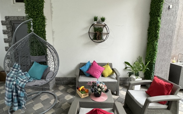 Modern And Comfortable Apartment