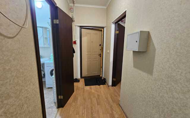 Na Ulitse Kuryzhova 19 Flat