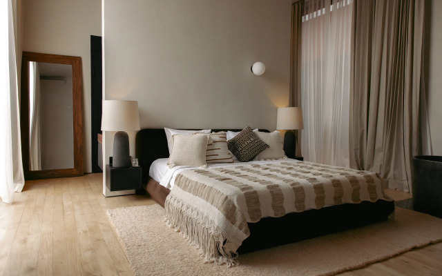 Five Stories by SUOM Guest House
