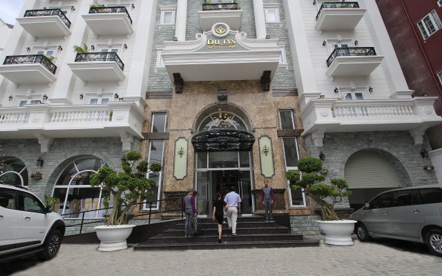 Отель Du Lys Dalat