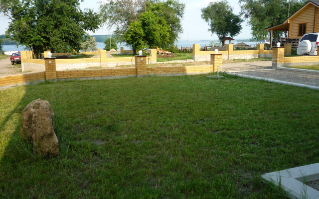 Yacht Club Guesthouse