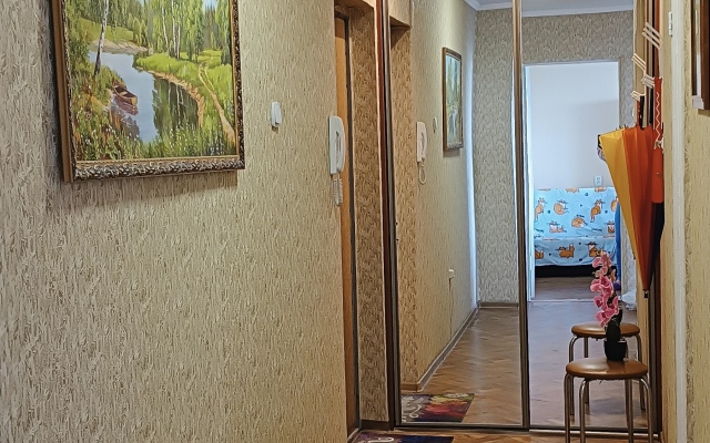 Апартаменты Центр, красивый вид на озеро, 9 этаж, лифт