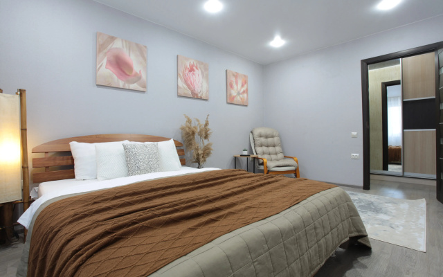 Kvartira Atmosfera Set' Apartamentov i Kvartir Posutocno v Lipecke Sepot Cvetov Mesto Gde Kazdaa Detal' Sozdana Dla Vasego Komfortnogo Otdyha