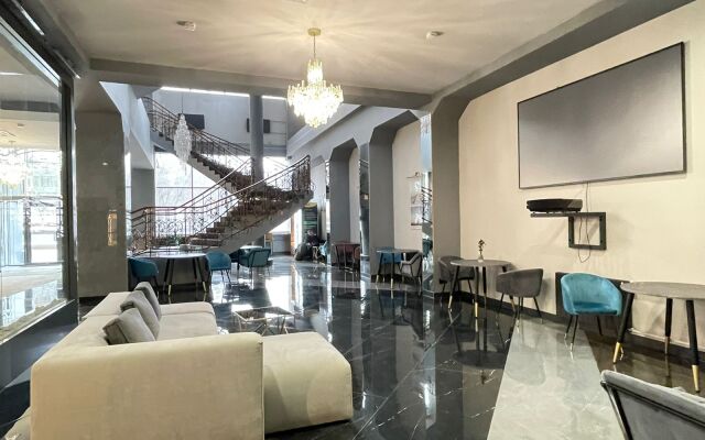 Sovremennyye uyutnyye dvukhurovnevyye 226 Apartments