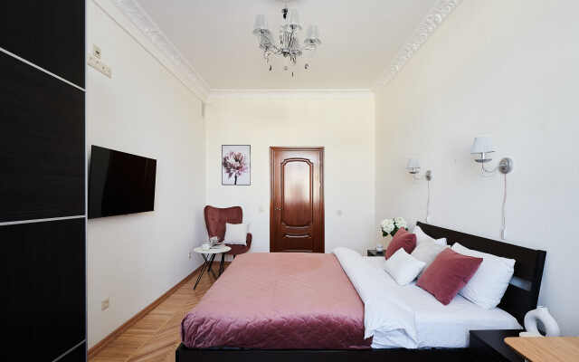 GM Trekhkomnatnye s vidom na Tverskuyu Apartments