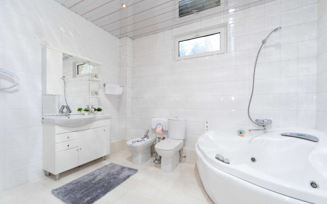 V Samom Tsentre Sochi Private House