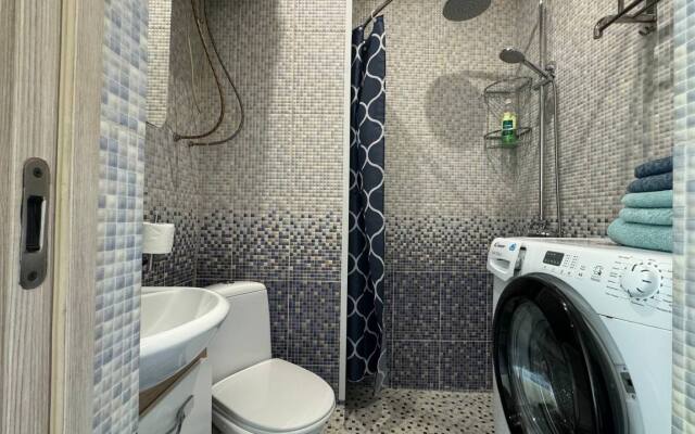With balconies and mountain views on Meletyan 5a Flat