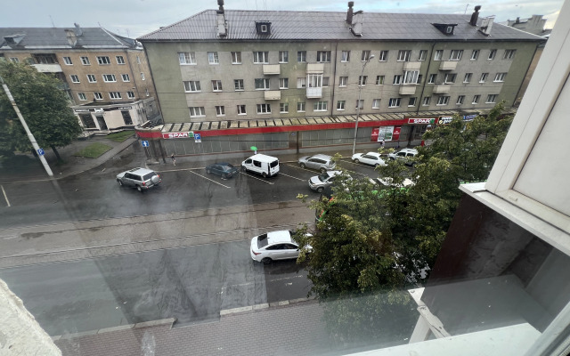 V Tsentre Goroda Flat