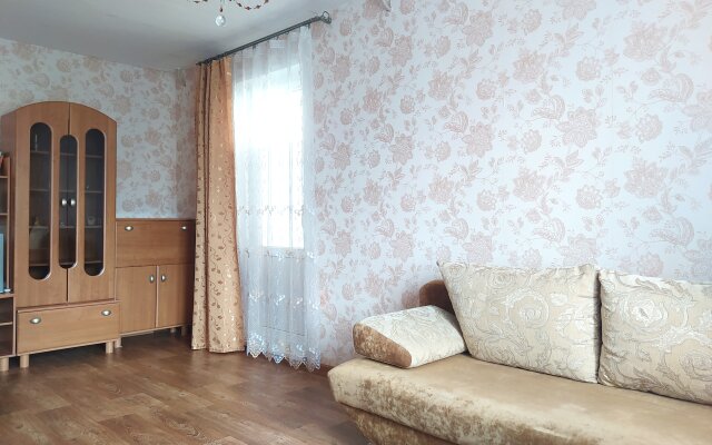 Two-room Na Angarskoy Apartaments