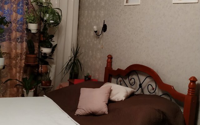 Апартаменты Guest House on Koroleva 32