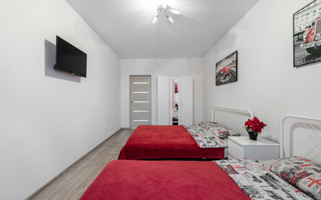 Dlya shesti person na Korotchenko Apartments