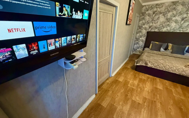 Квартира 2х комнатная на Богдана Хмельницкого 34