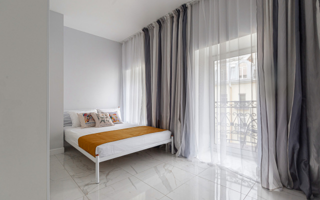 Квартира Вознесенский 41 с Балконом