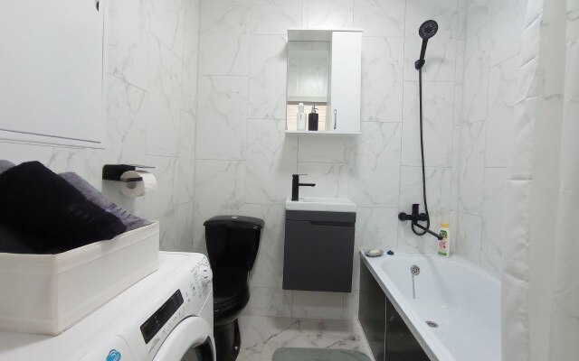 Live-In-Comfort Na Vysotnoy 11-10 Flat