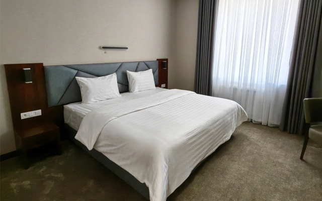 Отель Reikartz Qarshi