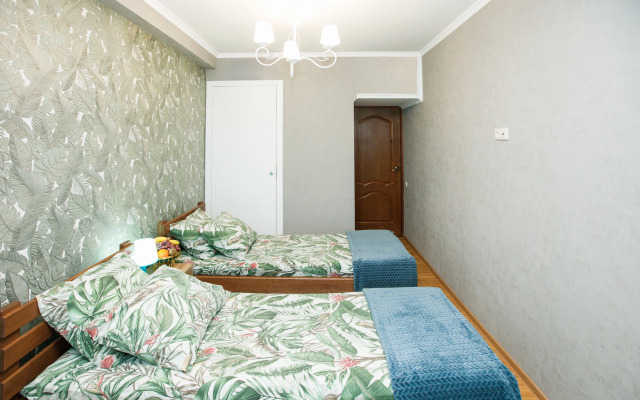 Dvukhkomnatnaya V Pitsunde Apartments