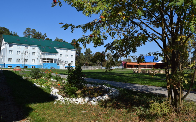 Ajsberg Ugryi Hotel