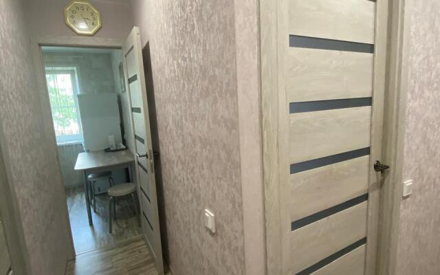 2-K. Kvartira V Yuzhnom Rayone Apartments