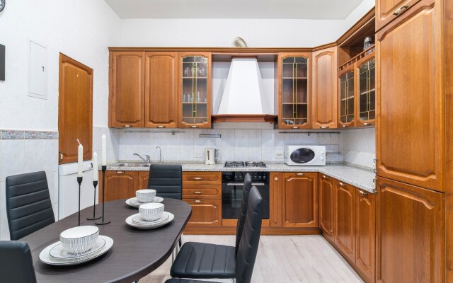 3 Spalni U Nekrasovskogo Sada Apartments