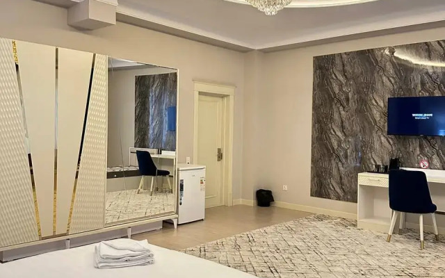 Hotel Nur Makon