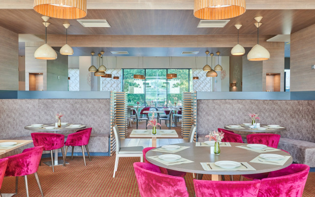 Mercure Sochi Centre Hotel