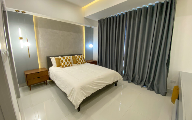 Monaco XII Apartments