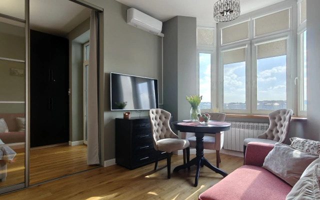 Oliviya U Morya Flat