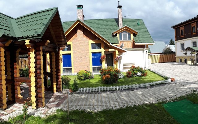 12 Mesyatsev Guest House