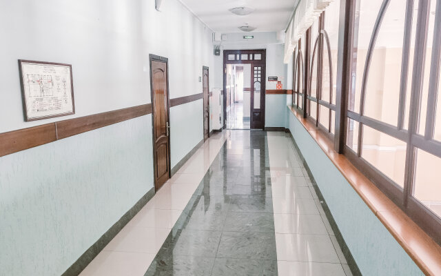 Отель Смарт Отель КДО Томск