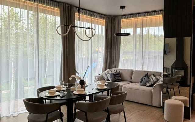 Частный дом Большой у реки с камином и сауной