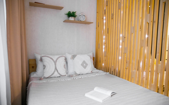 V Tsentre Petrozavodska U Naberezhnoy Flat
