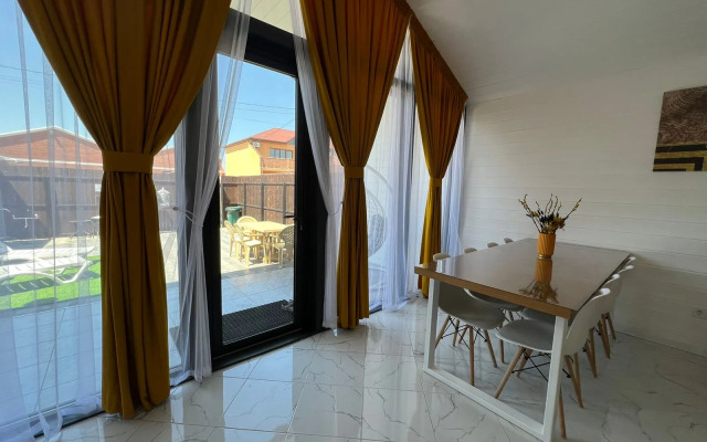 Sea Breeze U Morya Villa