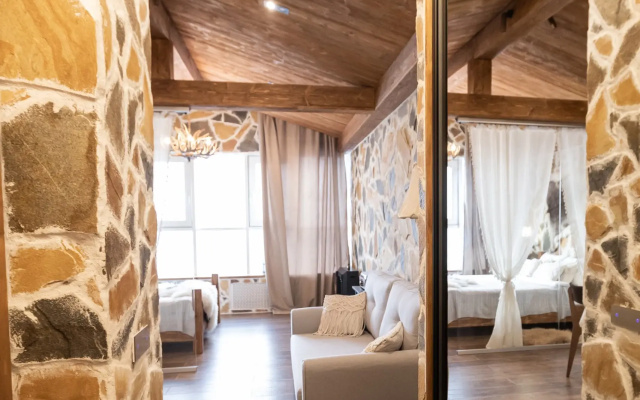 Apartamenty ATMOSFERA SALE | Avstrijskij uut na 24-m etaze | Panorama goroda i rassvety iz okna
