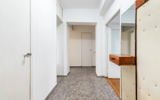 3-K v Tsentre Almaty Flat