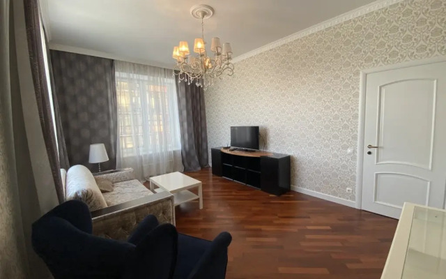 Samotsvet 16 Na Kievskoy 3 Apartments