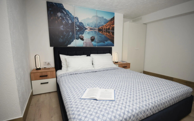Kolizey 3 Apartments