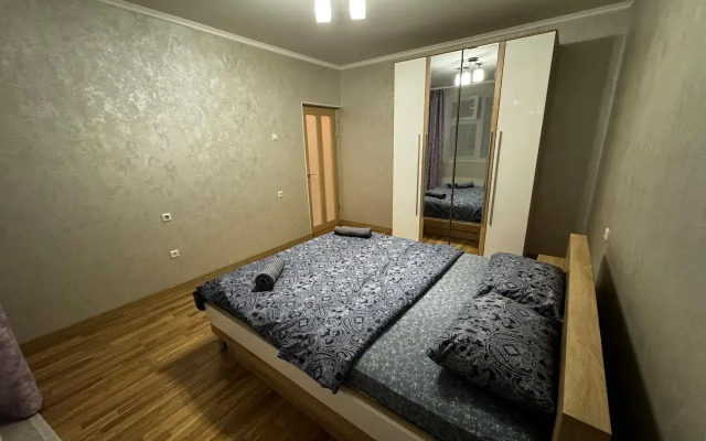 S vidom na les Flat
