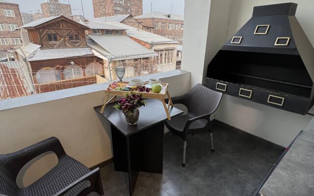 Comfortable In Yerevan Apartments