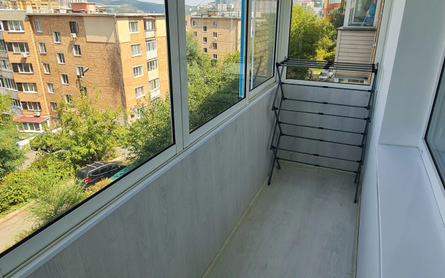 Prostornaya Tryoshka Blizko K Tsentru Flat