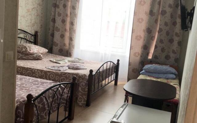 Elina Guest House