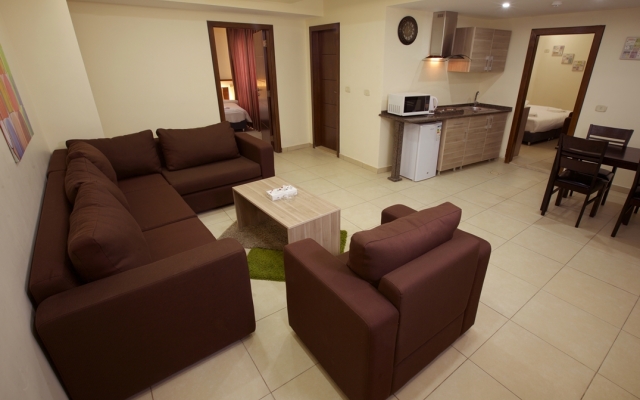 Lujain Hotel Suites