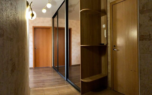 Квартира на Конституции Ссср 23