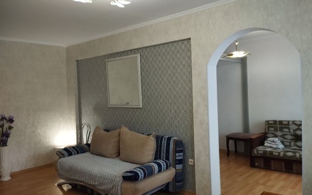 Dvukhkomnatnaya Vozle Tsentra Flat