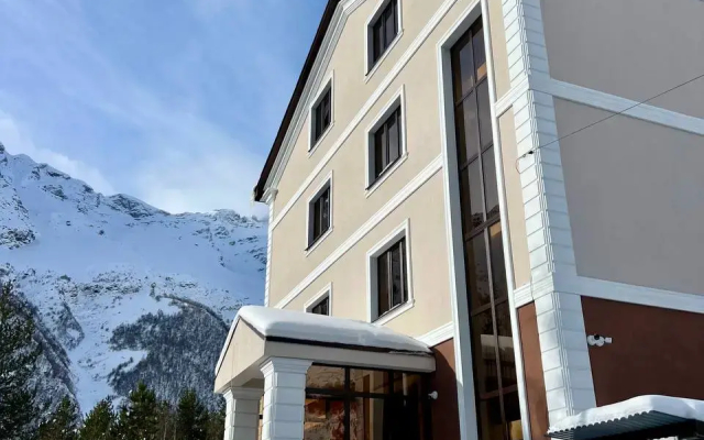 Chetyre Sezona Terskol Guest house